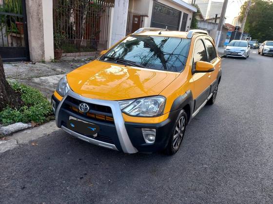 TOYOTA ETIOS CROSS 1.5 16V FLEX 4P MANUAL TOYOTA ETIOS CROSS 1.5 16V FLEX 4P MANUAL